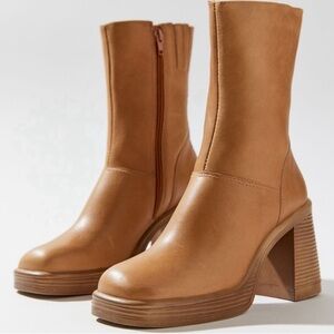 Fantsie Platform Bootie Steve Madden EUC!